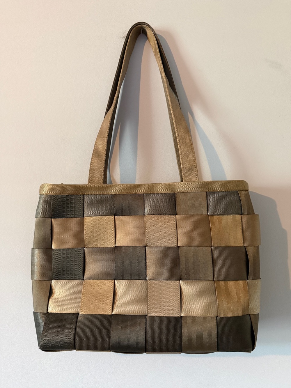 Vintage Harveys Seatbelt Bag in Neutral Tones